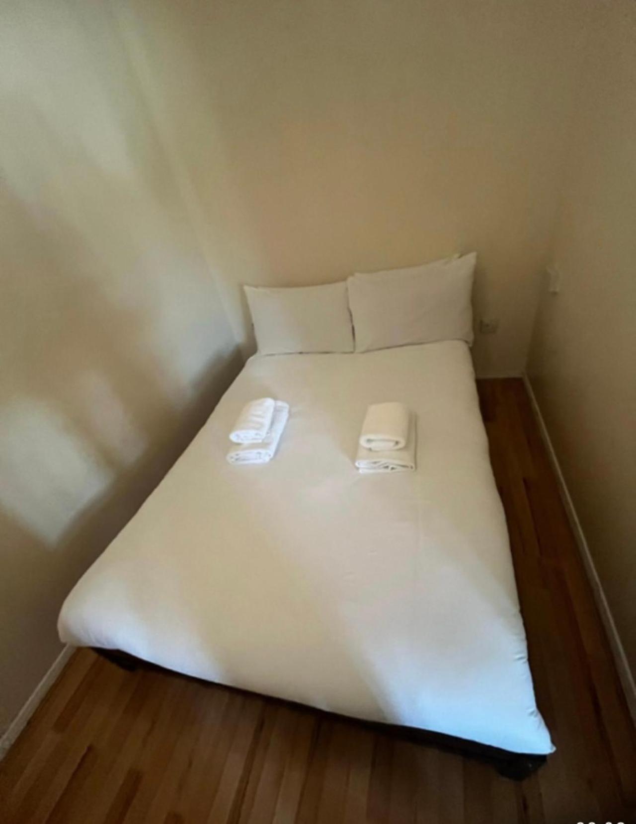Entire 2 Bed Flat In London, 5 Mins From Tube Appartamento *